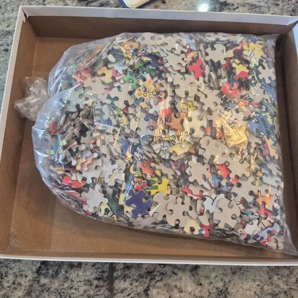 Ceaco Disney Mickey Mouse 3402-1 1500 pc Jigsaw Puzzle, USED, Box Damaged